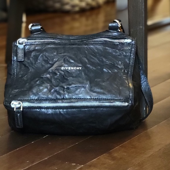***SOLD*** GIVENCHY Medium Pandora Bag in Black Aged Leather Like-new w Dust Bag - Picture 3 of 9